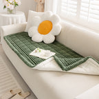 PlushGuard™ – Protector de Sofá Ultrasuave para Mascotas | Franela Premium, Antideslizante y Lavable